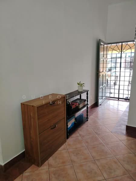 1-storey Terraced House for Sale in Taman Melawati (Ulu Kelang) - Gudrotullah Ikhwan - Entrance - PropertyGuru.com.my