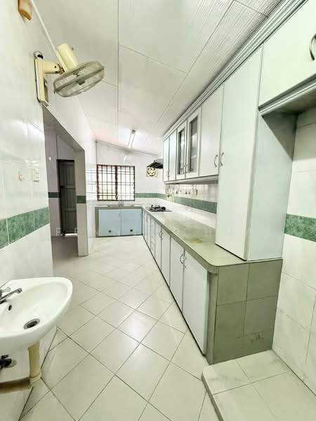 Semi-Detached House for Rent in Taman Serene (Johor Bahru) - Fennie Chua - Kitchen - PropertyGuru.com.my