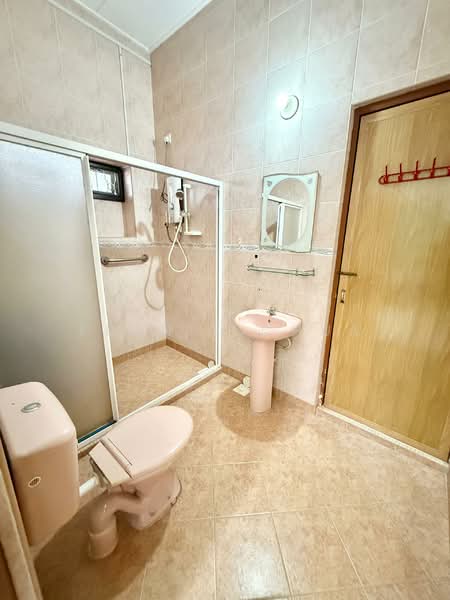 Semi-Detached House for Rent in Taman Serene (Johor Bahru) - Fennie Chua - Bathroom - PropertyGuru.com.my