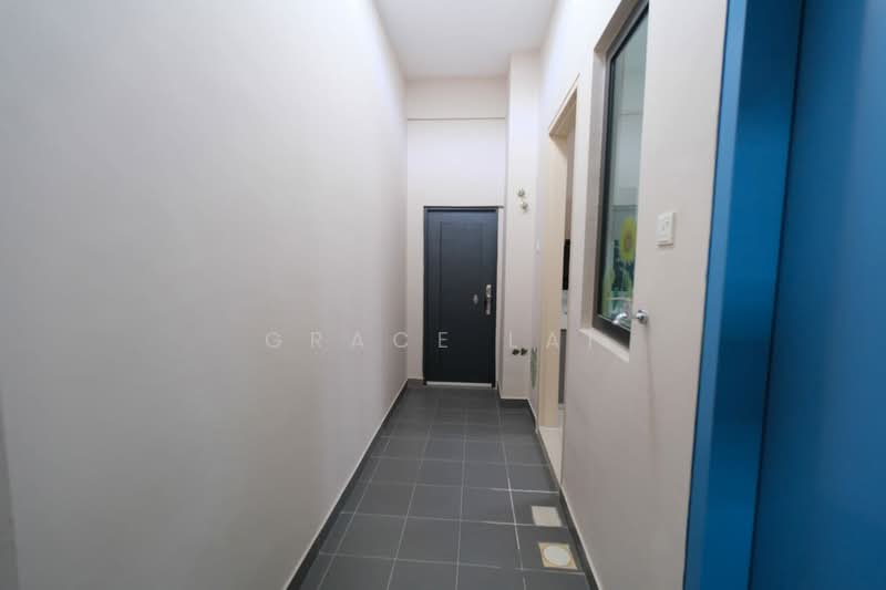 Semi-Detached House for Sale in Telok Panglima Garang (Selangor) - Grace Lai - Corridor - PropertyGuru.com.my