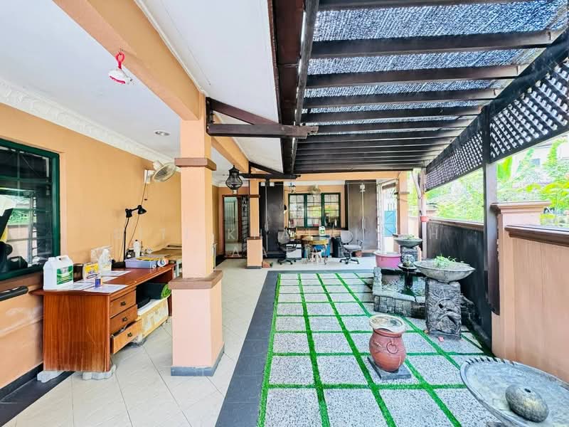Rumah Teres 2 Tingkat untuk Dijual di Petaling Jaya (Selangor) - SITI KHAIRIYAH JAAFAR - Exterior - PropertyGuru.com.my