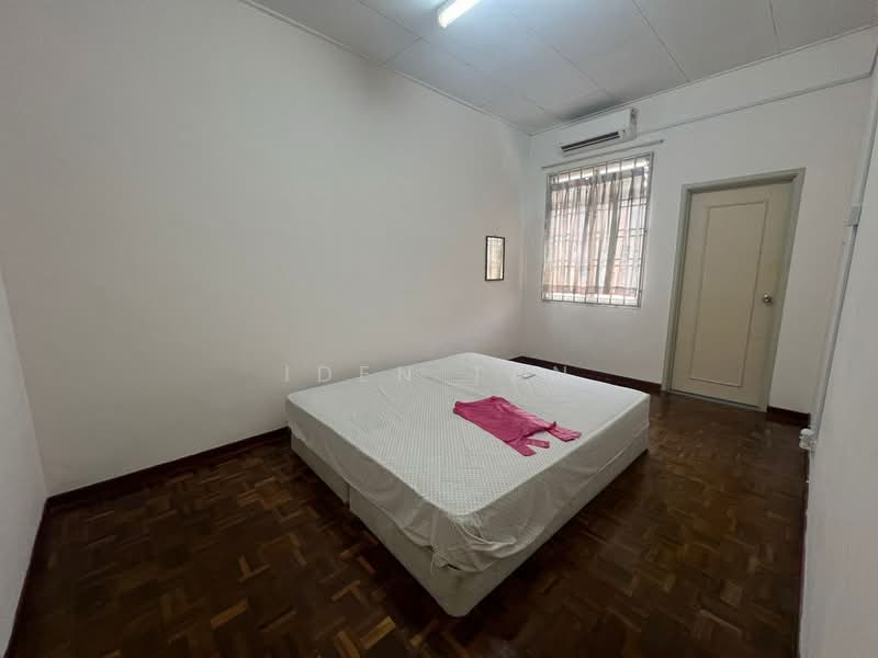 Rumah Teres 2 Tingkat untuk Dijual di Kangkar Pulai (Skudai) - Iden Tan - Bedroom - PropertyGuru.com.my