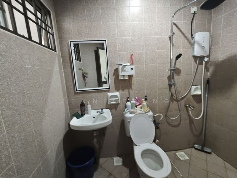 Rumah Teres 1 Tingkat untuk Dijual di Taman Nusa Jaya Mas (Iskandar Puteri (Nusajaya)) - Jennifer Ng - Bathroom - PropertyGuru.com.my