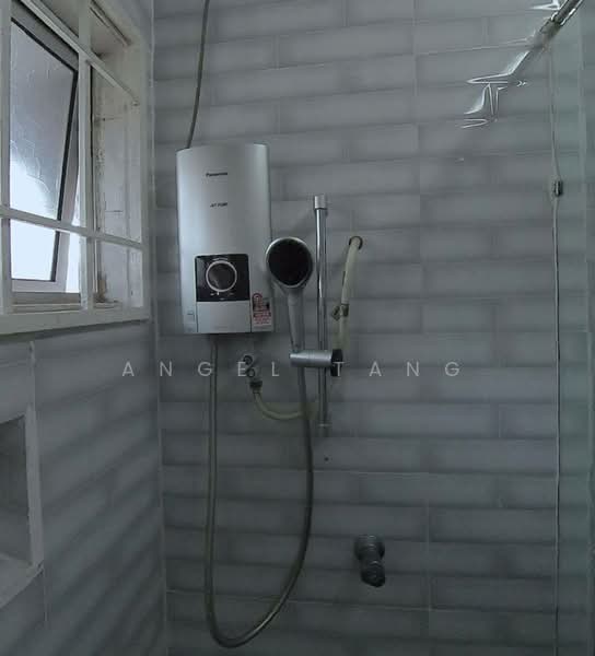 2-storey Terraced House for Sale in Bandar Utama 2 (Bandar Utama) - Angel Tang - Bathroom - PropertyGuru.com.my