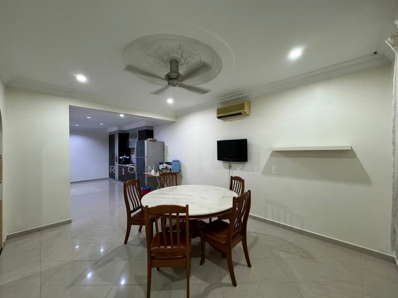 Rumah Berkembar untuk Dijual di Minden Heights (Gelugor) - Ronald Kee - Dining Room - PropertyGuru.com.my