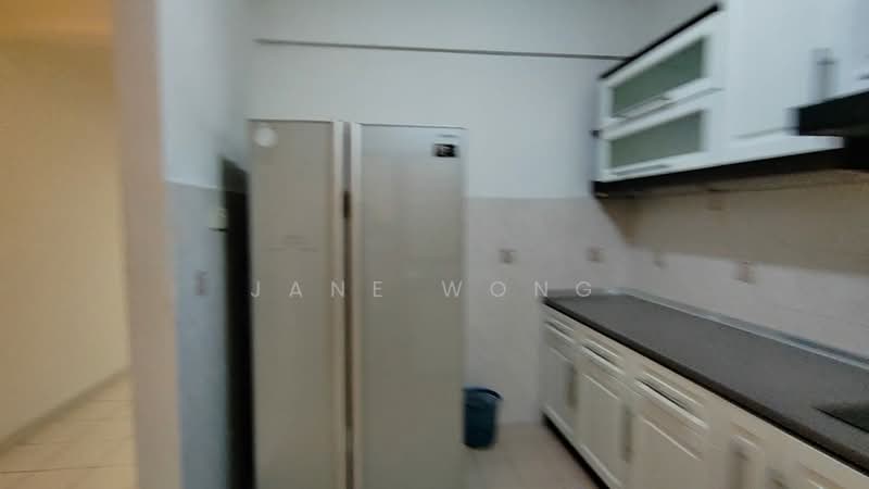 Kondominium untuk Dijual di Puncak Nusa Kelana - Jane Wong - Kitchen - PropertyGuru.com.my