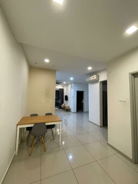 Service Residence for Sale at Seasons Amara Larkin - Rex Tay - Dining Room - PropertyGuru.com.my