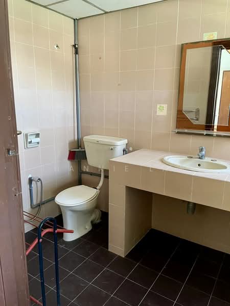 Condominium for Sale at RSGC View - Shannie Law - Bathroom - PropertyGuru.com.my