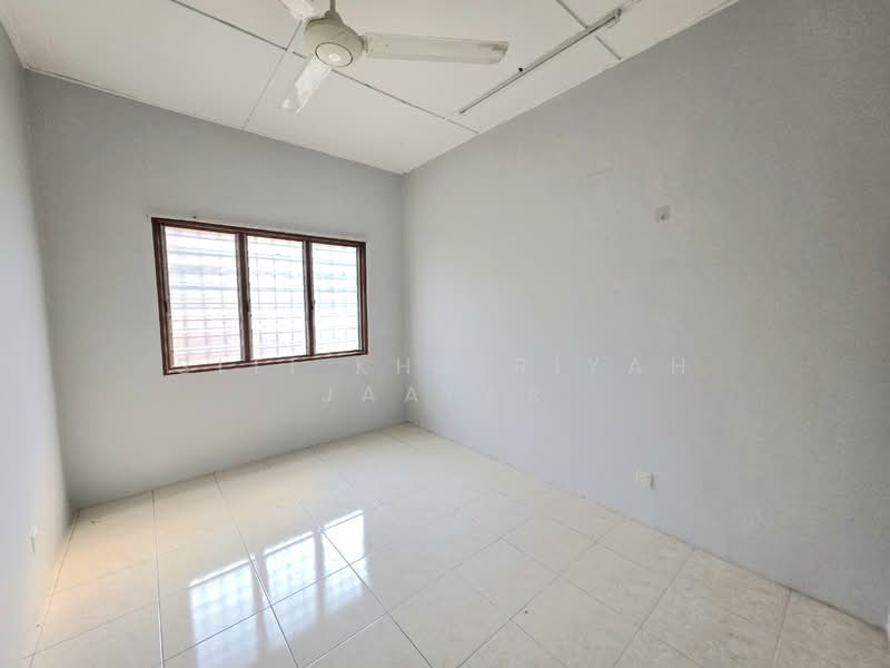 2-storey Terraced House for Sale in Shah Alam (Selangor) - SITI KHAIRIYAH JAAFAR - PropertyGuru.com.my