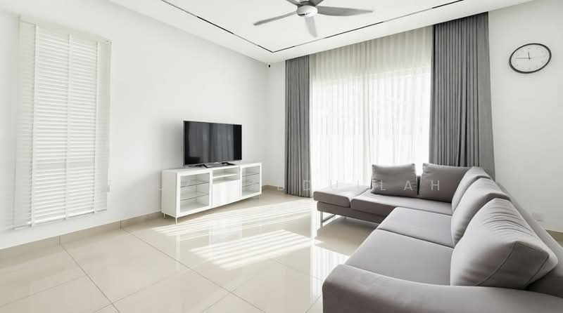 Rumah Teres untuk Dijual di Bandar Gamuda Cove (Dengkil) - Fauzi Abdullah - Living Room - PropertyGuru.com.my