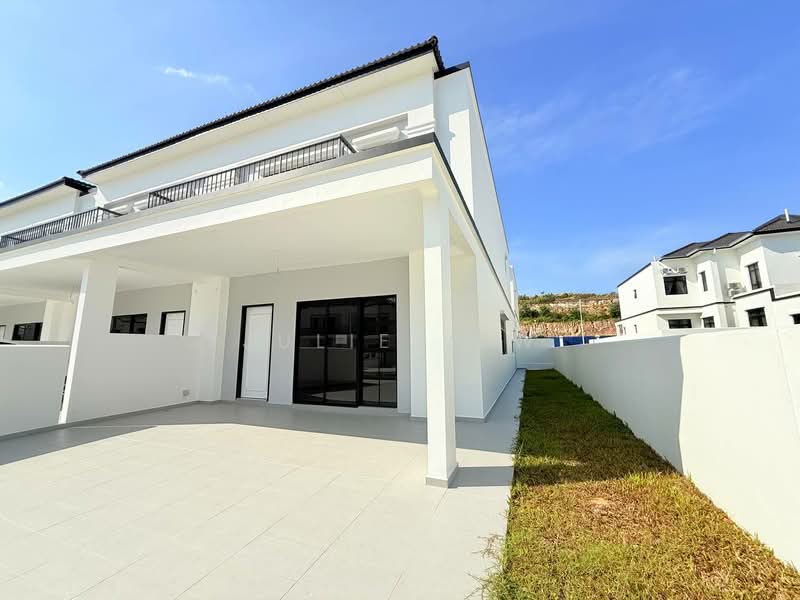 Rumah Teres 2 Tingkat untuk Dijual di Iskandar Puteri (Nusajaya) (Johor) - Julie Yew - Exterior - PropertyGuru.com.my