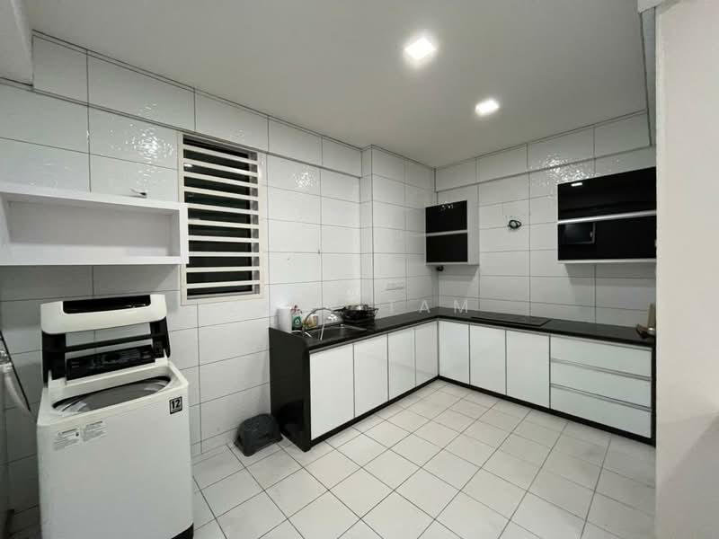 Kondominium untuk Disewa di Elit Heights @ Bayan City - Zane Tam - Kitchen - PropertyGuru.com.my