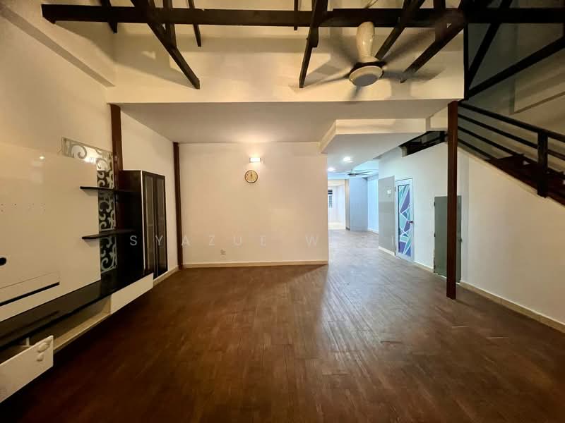 Rumah Teres 1.5 Tingkat untuk Dijual di Taman Buana Perdana (Petaling Jaya) - Syazue Wanie - Living Room - PropertyGuru.com.my