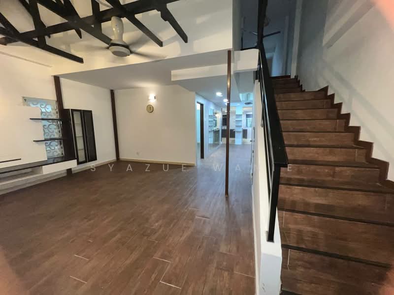 Rumah Teres 1.5 Tingkat untuk Dijual di Taman Buana Perdana (Petaling Jaya) - Syazue Wanie - Living Room - PropertyGuru.com.my