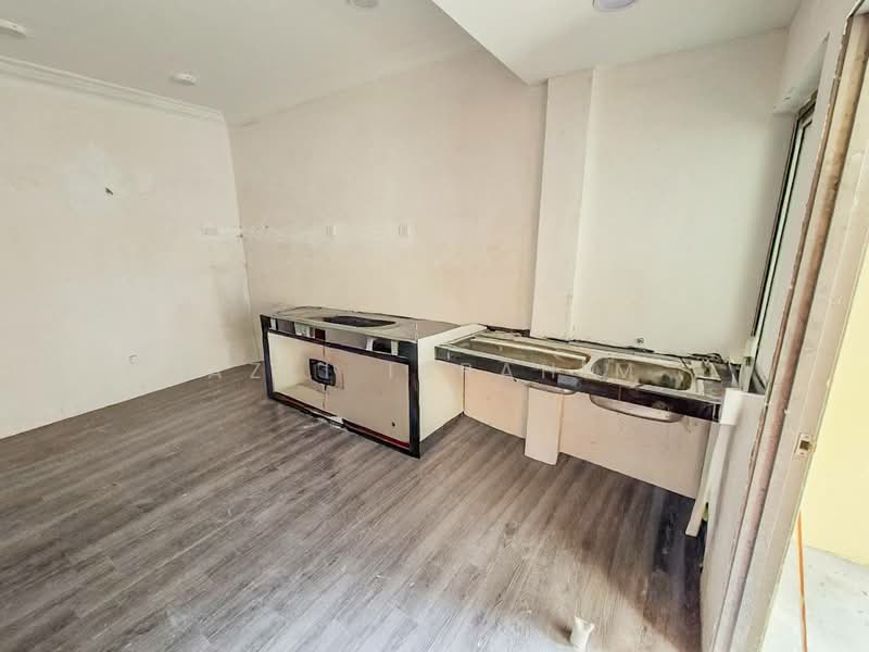 Rumah Teres 1.5 Tingkat untuk Dijual di Taman Jasmin (Kajang) - Azli Ibrahim - Kitchen - PropertyGuru.com.my