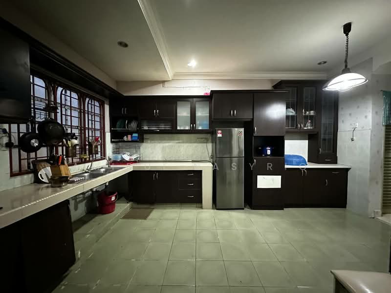 Rumah Teres 2 Tingkat untuk Disewa di Taman Sandaran Permai (Shah Alam) - Amirul Nasyriq - Kitchen - PropertyGuru.com.my