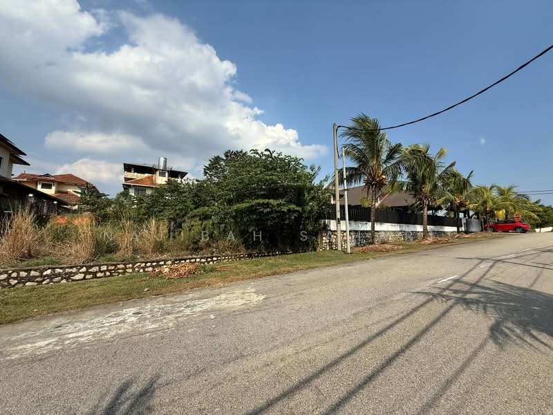 Commercial Land for Sale in Kampung Dato Abu Bakar Baginda (Dengkil) - Najibah Sahari - Exterior - PropertyGuru.com.my