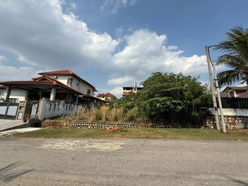 Commercial Land for Sale in Kampung Dato Abu Bakar Baginda (Dengkil) - Najibah Sahari - Exterior - PropertyGuru.com.my