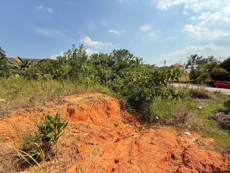 Commercial Land for Sale in Kampung Dato Abu Bakar Baginda (Dengkil) - Najibah Sahari - PropertyGuru.com.my
