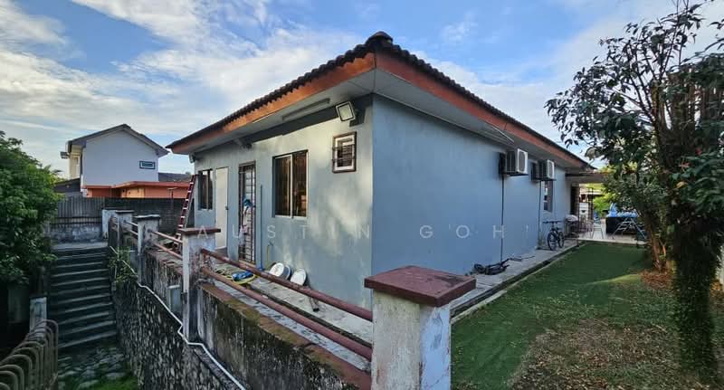 Semi-Detached House for Sale in Bandar Tasik Kesuma (Beranang) - Austin Goh - Exterior - PropertyGuru.com.my