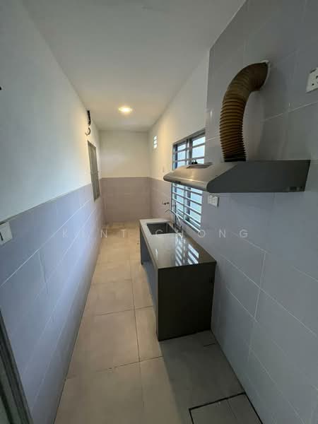 Rumah Teres 1 Tingkat untuk Dijual di Taman Bukit Mewah (Kajang) - Kent Chong - Kitchen - PropertyGuru.com.my