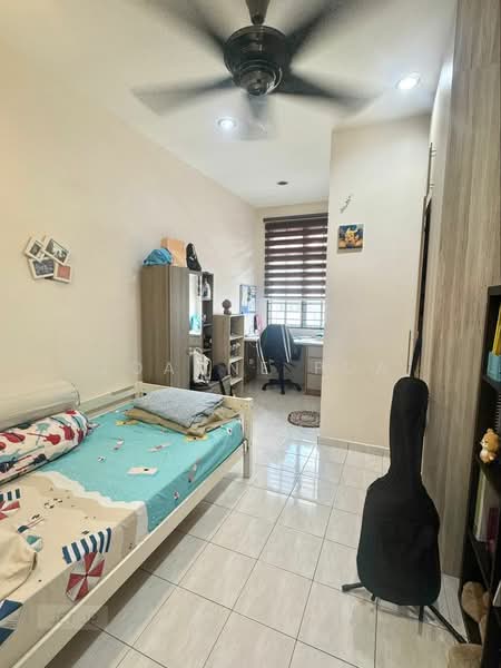 2-storey Terraced House for Sale in Bandar Bukit Tinggi 2 (Klang) - Joanne Pua - Bedroom - PropertyGuru.com.my
