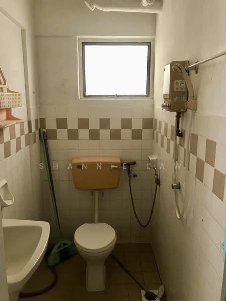 Condominium for Sale at Winner Court A - Shannie Law - Bathroom - PropertyGuru.com.my