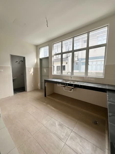Rumah Teres 2 Tingkat untuk Dijual di Ipoh (Perak) - Lee Muzi - Kitchen - PropertyGuru.com.my
