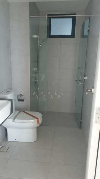 Kondominium untuk Dijual di Waterside Residence - Apple Yeap - Bathroom - PropertyGuru.com.my