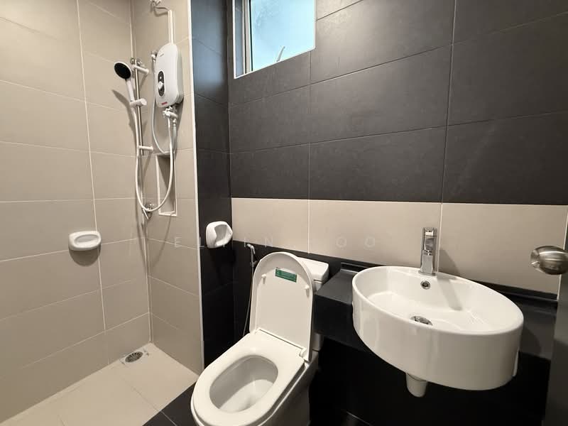 Servis Apartment untuk Dijual di Vida Heights - Eliin Loo - Bathroom - PropertyGuru.com.my