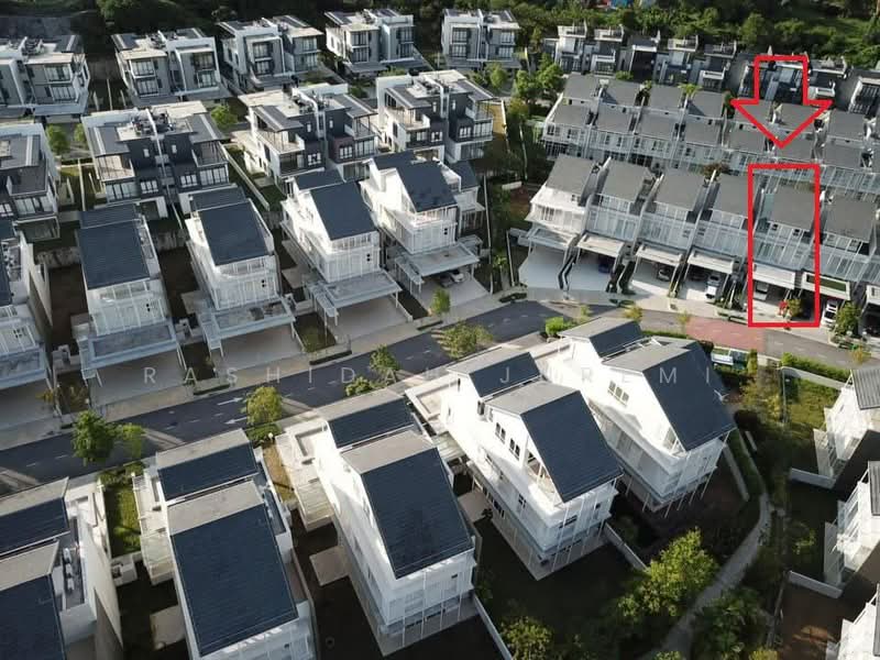 Bungalow for Sale in Serdang (Seri Kembangan) - Rashidah Juremi - Exterior - PropertyGuru.com.my