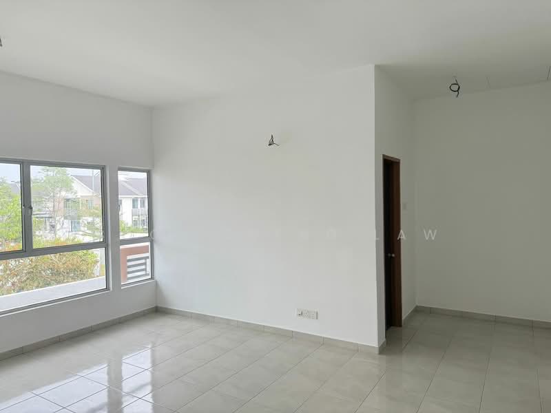 Rumah Teres 2 Tingkat untuk Dijual di Semenyih (Selangor) - Soon Sheng Law - Living Room - PropertyGuru.com.my