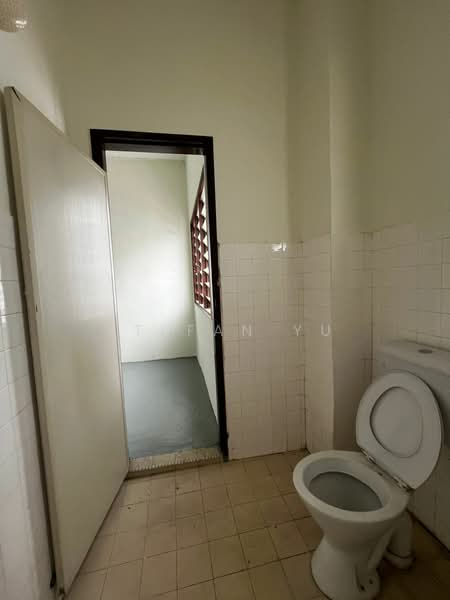 Rumah Teres 2 Tingkat untuk Dijual di Skudai (Johor) - Stefan Yu - Bathroom - PropertyGuru.com.my