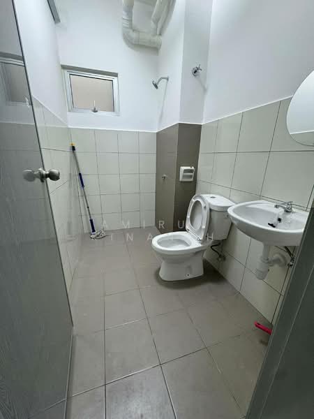 Apartment for Rent at Duta Perintis - Amirun Kinanah - Bathroom - PropertyGuru.com.my
