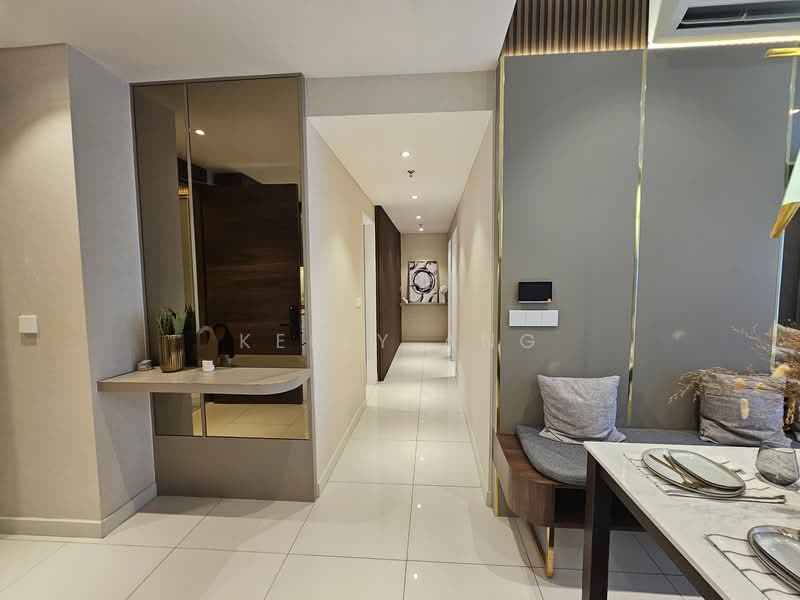 Servis Apartment untuk Dijual di Golden Crown Residence - Kelly Ang - Corridor - PropertyGuru.com.my