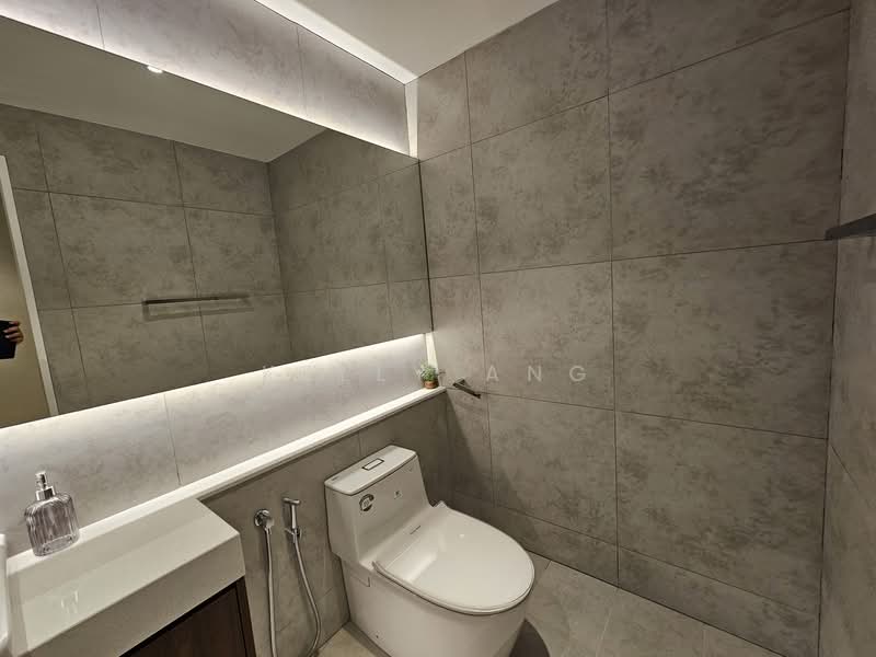 Servis Apartment untuk Dijual di Golden Crown Residence - Kelly Ang - Bathroom - PropertyGuru.com.my