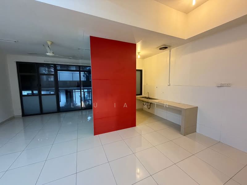 Rumah Teres 2.5 Tingkat untuk Disewa di Rawang (Selangor) - Lau Ia Ein - Kitchen - PropertyGuru.com.my