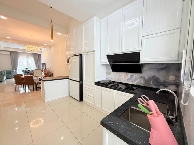 3-storey Terraced House for Sale in Sepang (Selangor) - Najibah Sahari - PropertyGuru.com.my