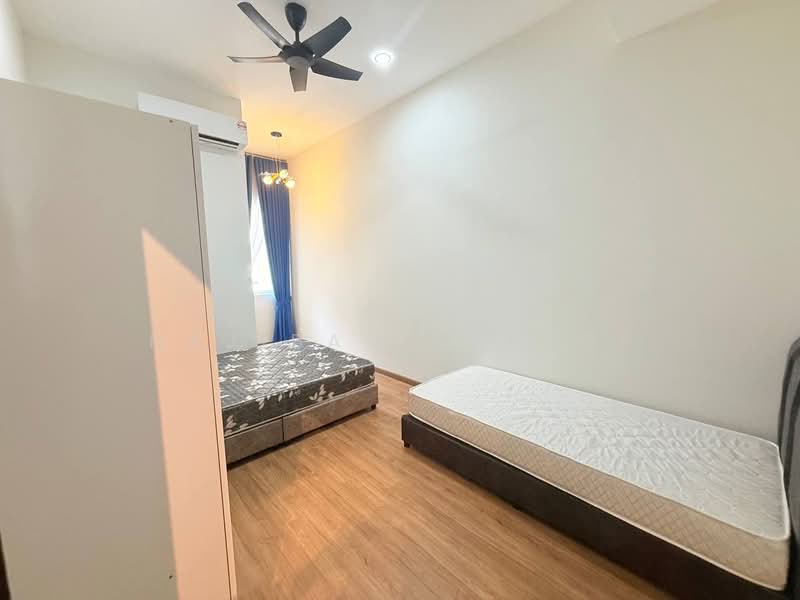 3-storey Terraced House for Sale in Sepang (Selangor) - Najibah Sahari - PropertyGuru.com.my