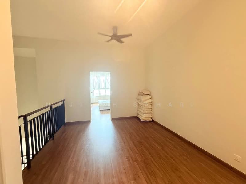3-storey Terraced House for Sale in Sepang (Selangor) - Najibah Sahari - PropertyGuru.com.my