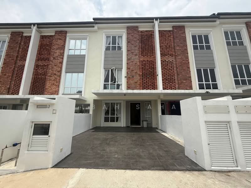 3-storey Terraced House for Sale in Sepang (Selangor) - Najibah Sahari - PropertyGuru.com.my