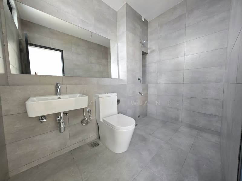 2-storey Terraced House for Sale in Dengkil (Selangor) - Syazue Wanie - Bathroom - PropertyGuru.com.my