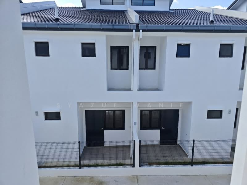 2-storey Terraced House for Sale in Dengkil (Selangor) - Syazue Wanie - Exterior - PropertyGuru.com.my