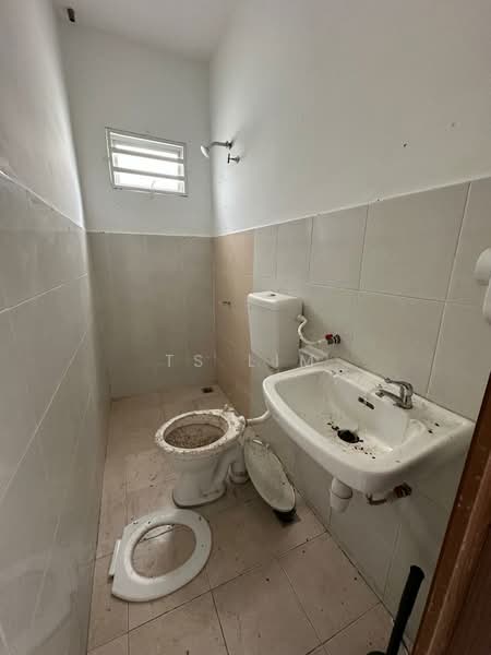 Terraced House for Sale in Sungai Ara (Penang) - TS Lim - Bathroom - PropertyGuru.com.my