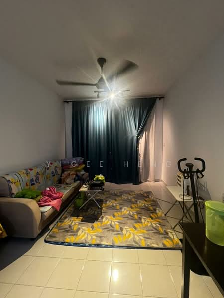 Apartment for Rent at Pangsapuri Aranda - Yigee Heng - Living Room - PropertyGuru.com.my