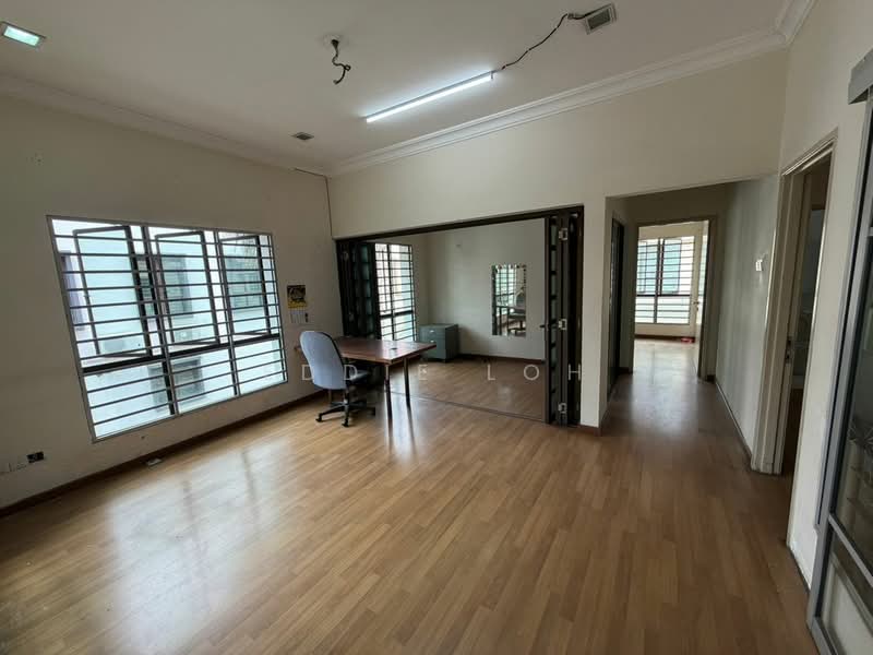 Rumah Teres 2 Tingkat untuk Dijual di Bandar Putra Height (Subang Jaya) - Eddie Loh - Living Room - PropertyGuru.com.my