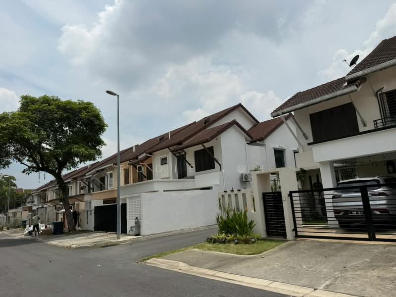 Rumah Teres 2 Tingkat untuk Dijual di Bandar Putra Height (Subang Jaya) - Eddie Loh - PropertyGuru.com.my