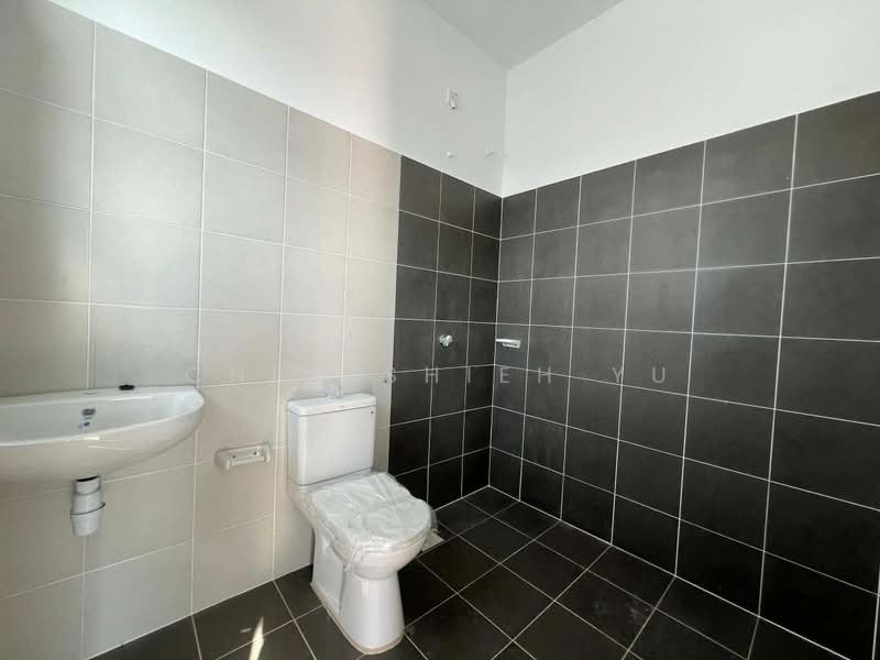 Rumah Kluster untuk Dijual di Pontian (Johor) - Chen Shieh Yu - Bathroom - PropertyGuru.com.my
