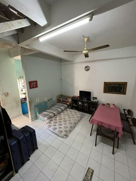 Rumah Teres 2.5 Tingkat untuk Dijual di Bukit Antarabangsa (Ulu Kelang) - Austin Goh - Living Room - PropertyGuru.com.my