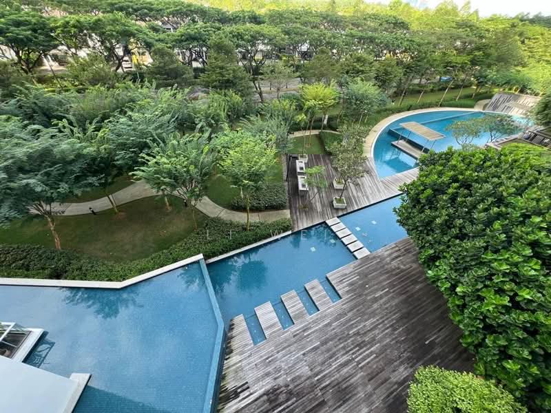 Kondominium untuk Dijual di The WaterEdge (Pinggiran Air) - Li Wei - Pool - PropertyGuru.com.my